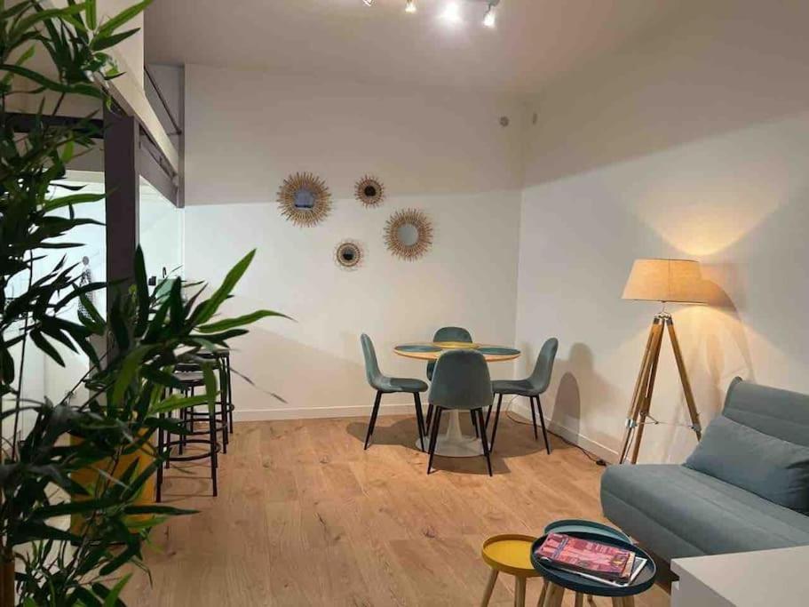 Loft - Centre Historique Leilighet Villefranche-sur-Mer Eksteriør bilde