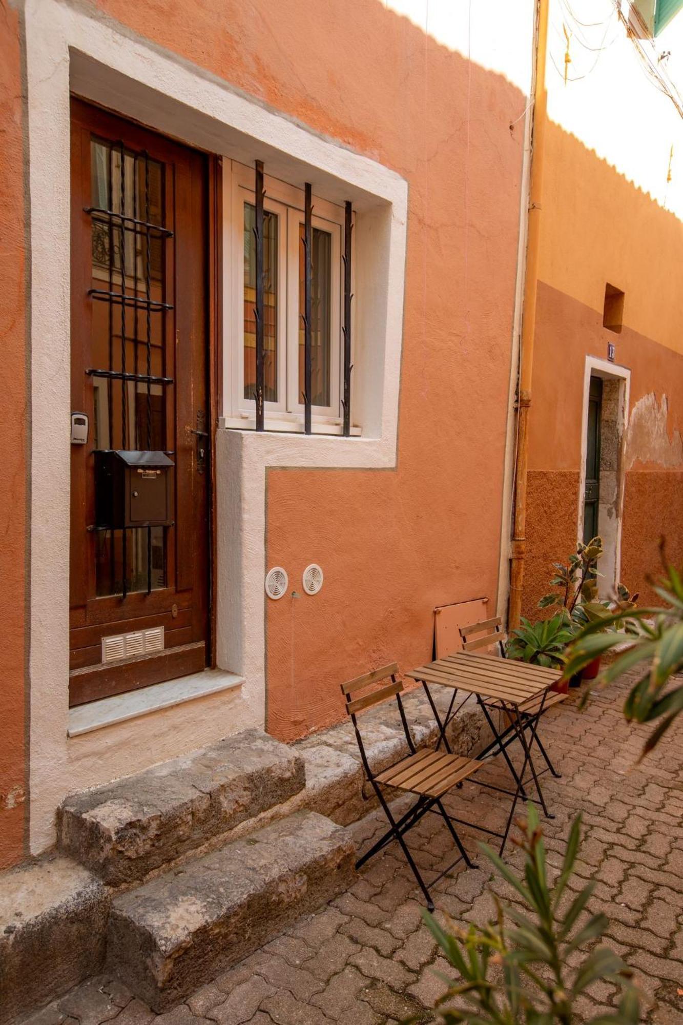 Loft - Centre Historique Leilighet Villefranche-sur-Mer Eksteriør bilde